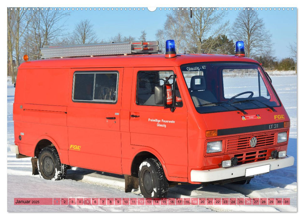 Einsatzfahrzeuge aus Ostdeutschland von 1961 bis heute (CALVENDO Wandkalender 2025)