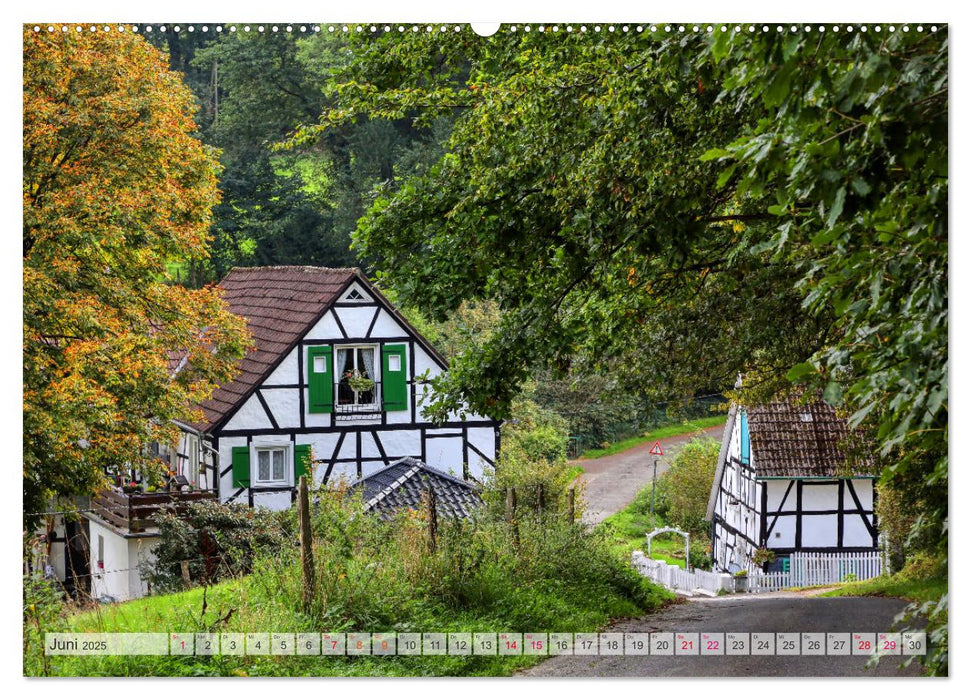 Idyllische Wanderwege im Bergischen Land (CALVENDO Premium Wandkalender 2025)