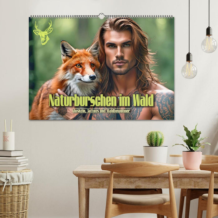 Naturburschen im Wald - Muskeln, Tattoos und Waldbewohner (CALVENDO Wandkalender 2025)