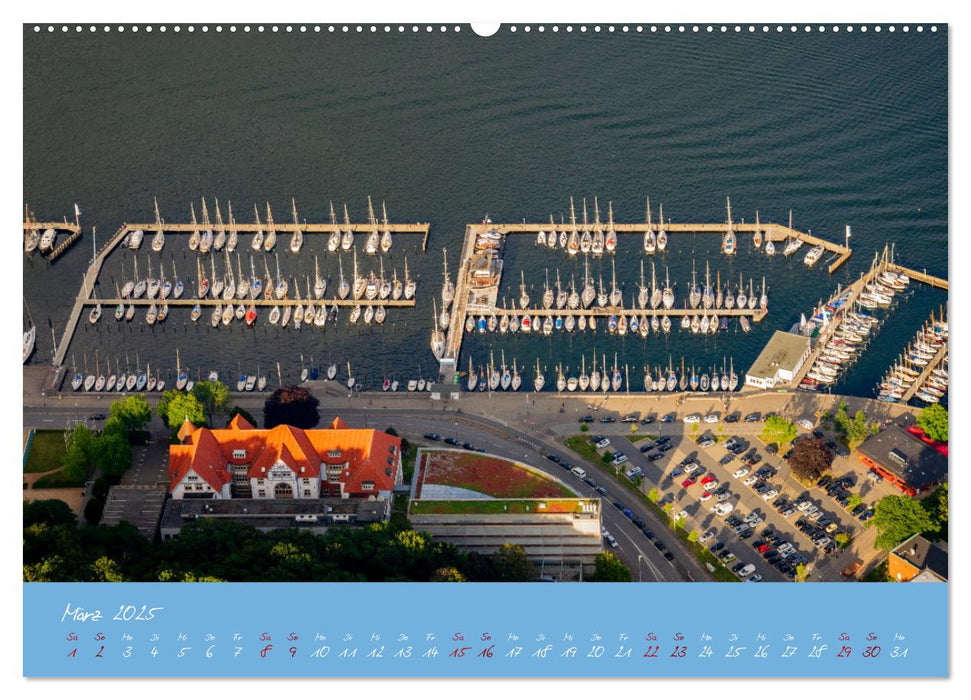 Kiel aus der Luft - Die Stadt an der Förde aus dem Ballon fotografiert (CALVENDO Wandkalender 2025)