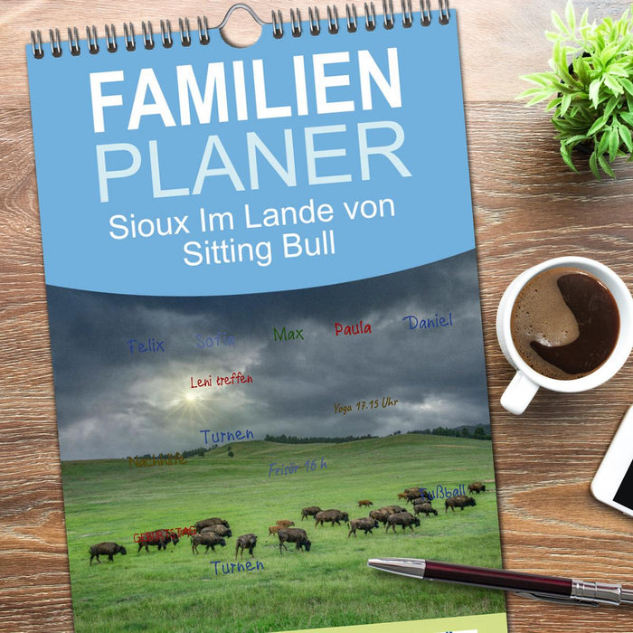 Sioux Im Lande von Sitting Bull (CALVENDO Familienplaner 2025)