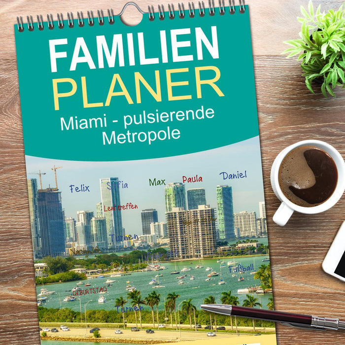 Miami - pulsierende Metropole (CALVENDO Familienplaner 2025)