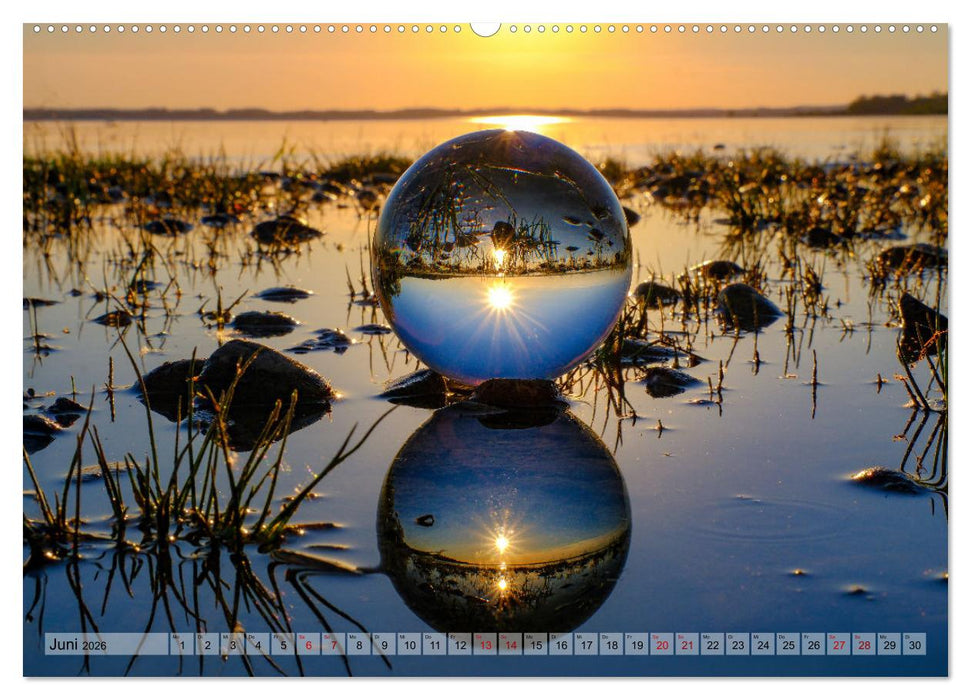 Faszination Glaskugel (CALVENDO Wandkalender 2026)
