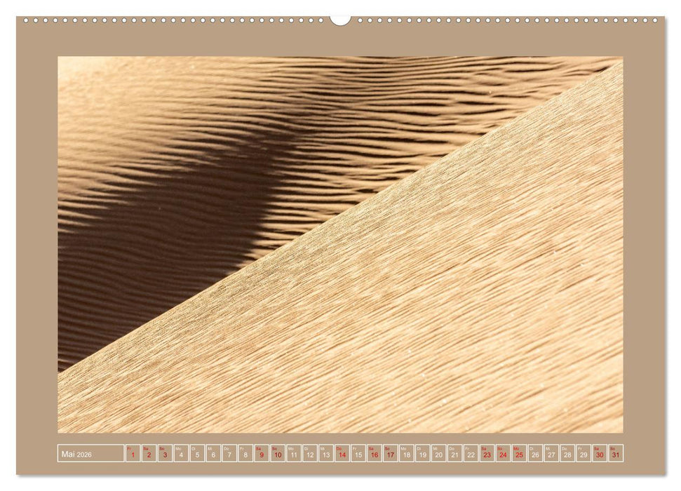 Sand und Schatten (CALVENDO Premium Wandkalender 2026)