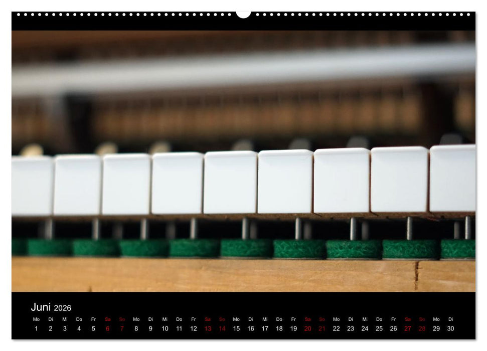 Klavier Momente (CALVENDO Premium Wandkalender 2026)