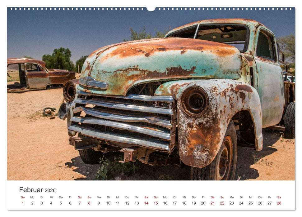 Solitaire Alte verlassene Autos in der namibischen Wüste (CALVENDO Wandkalender 2026)