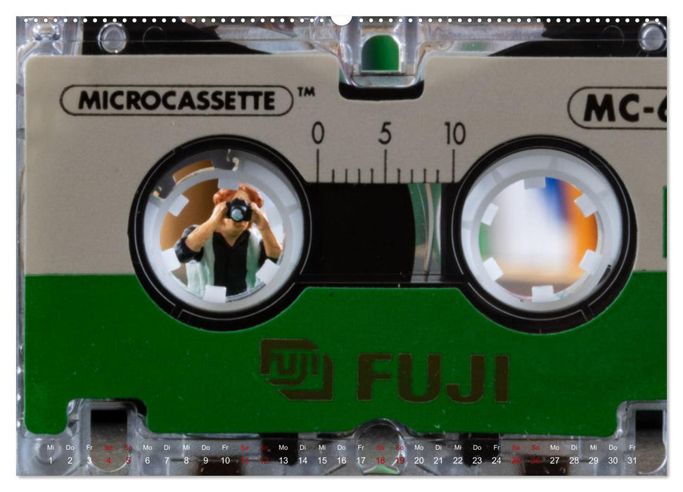 Höher, schneller, kleiner - Miniaturen in unserem Alltag (CALVENDO Premium Wandkalender 2026)