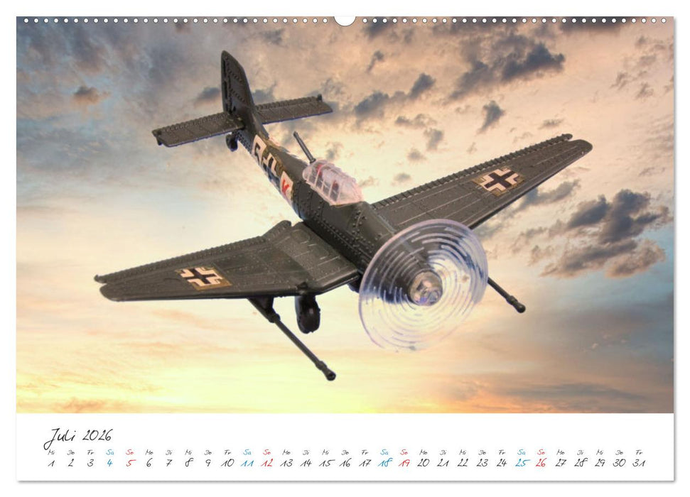 Spielzeugschätze aus unserer Kindheit (CALVENDO Premium Wandkalender 2026)