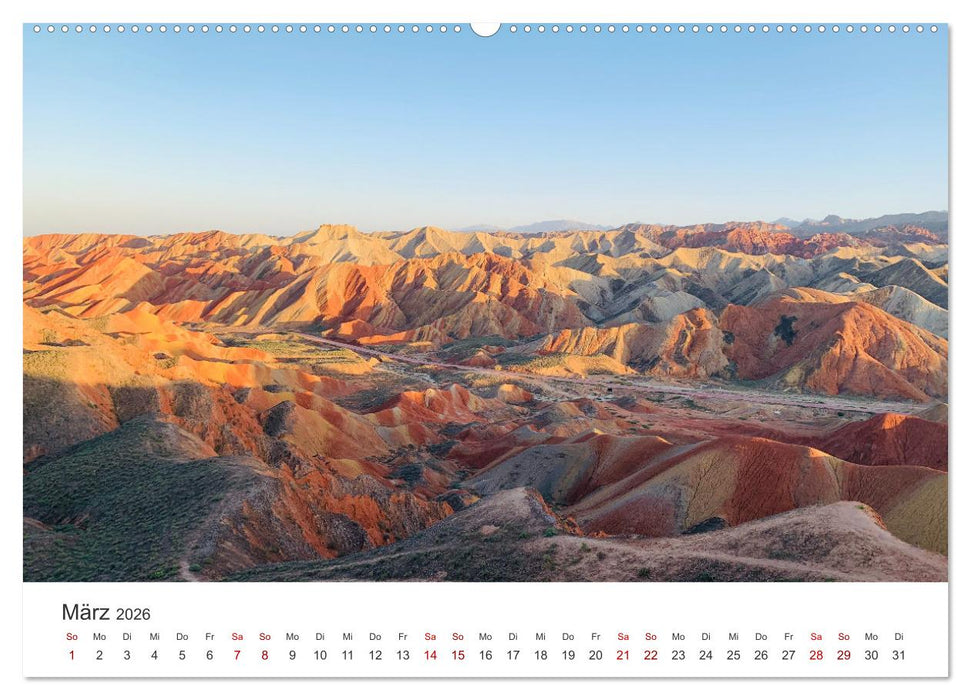 China - Tradition trifft Moderne. (CALVENDO Premium Wandkalender 2026)