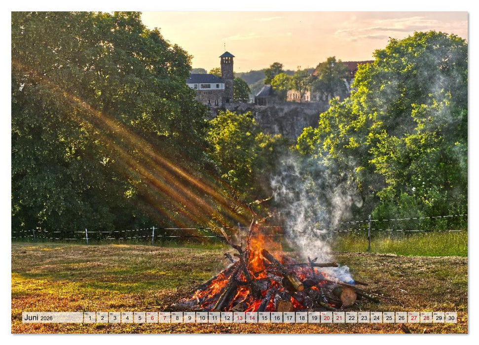 Die Burg Hohnstein im Licht der vier Jahreszeiten (CALVENDO Premium Wandkalender 2026)