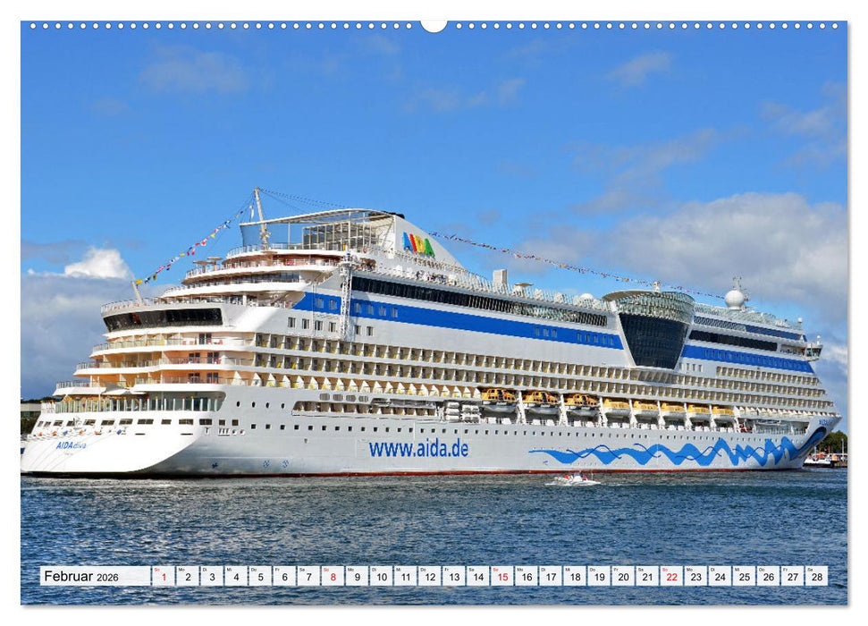 KREUZLINER im Ostseebad Warnemünde (CALVENDO Premium Wandkalender 2026)