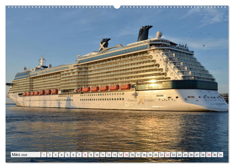 KREUZLINER im Ostseebad Warnemünde (CALVENDO Premium Wandkalender 2026)