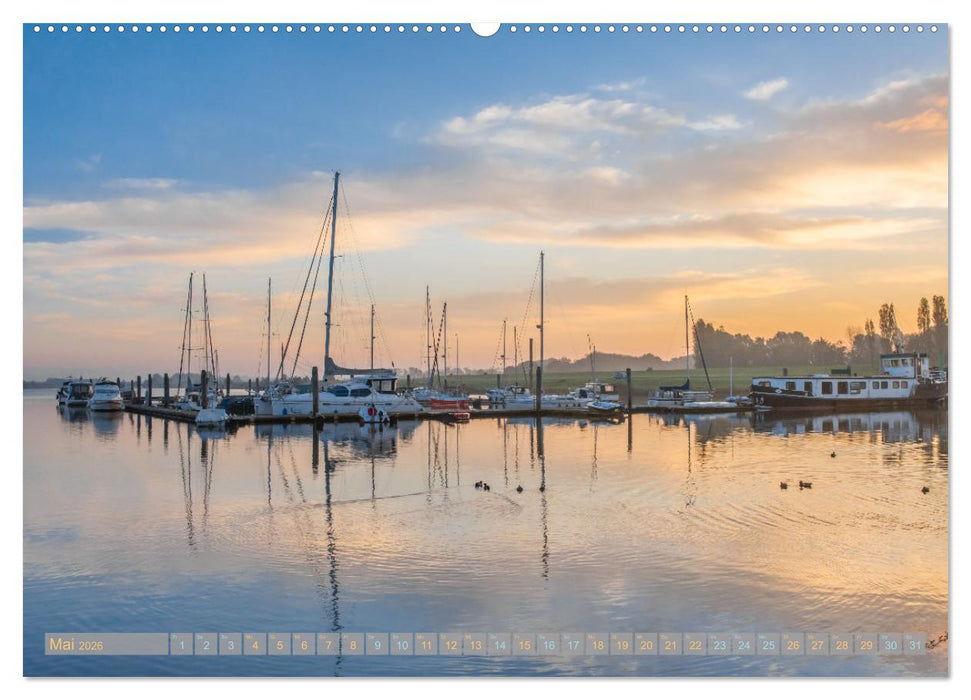 Greetsiel in Ostfriesland (CALVENDO Premium Wandkalender 2026)