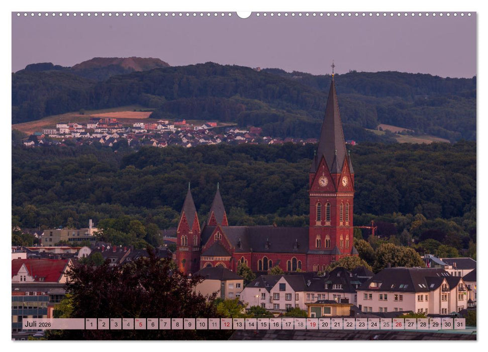 Neheim Leuchtenstadt mit "Sauerländer Dom" (CALVENDO Premium Wandkalender 2026)
