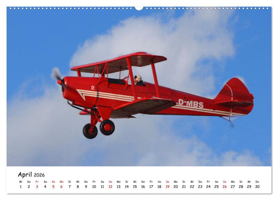 Flugzeuge am blauen Himmel (CALVENDO Premium Wandkalender 2026)