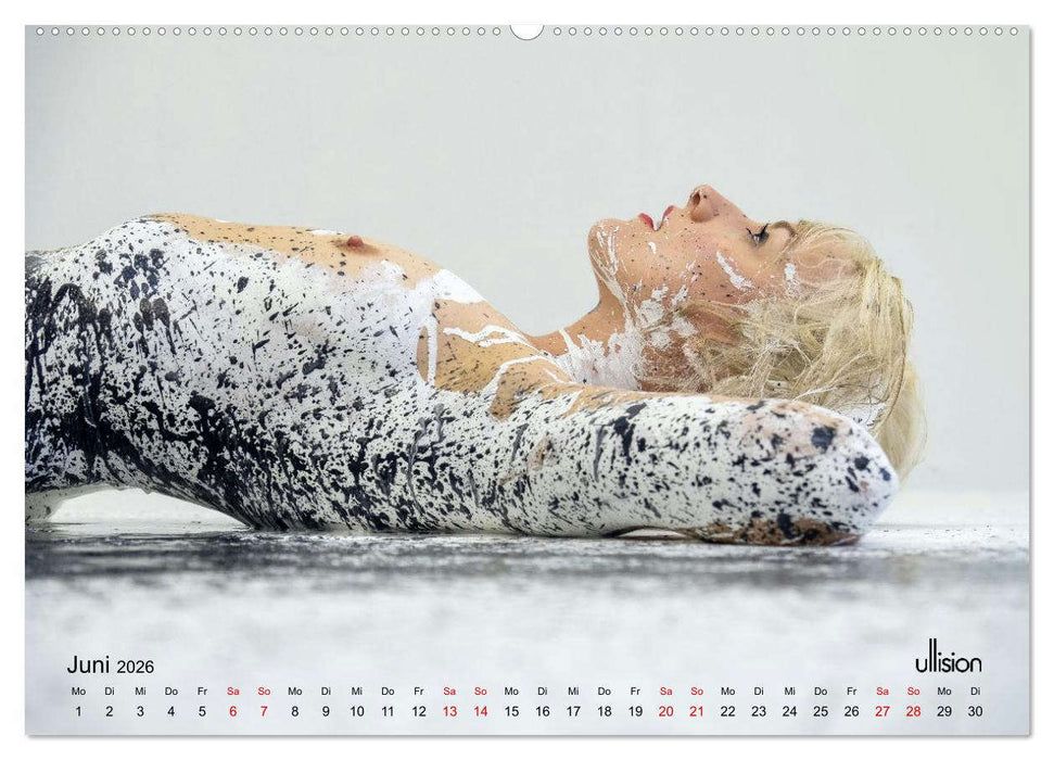 Akt in Farbe – schwarzweiß (CALVENDO Wandkalender 2026)