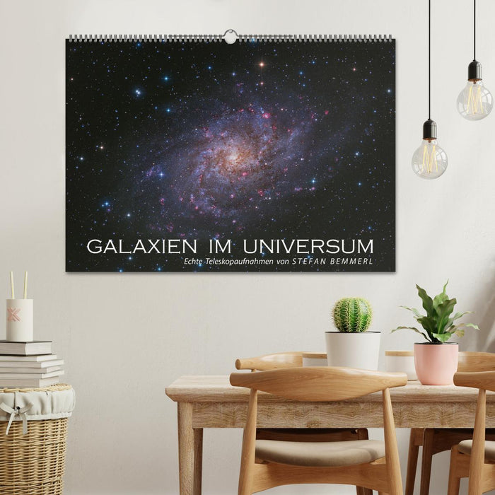 Galaxien im Universum (CALVENDO Wandkalender 2026)