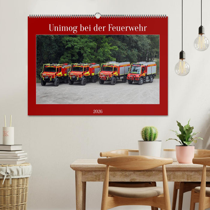 Unimog bei der Feuerwehr (CALVENDO Wandkalender 2026)