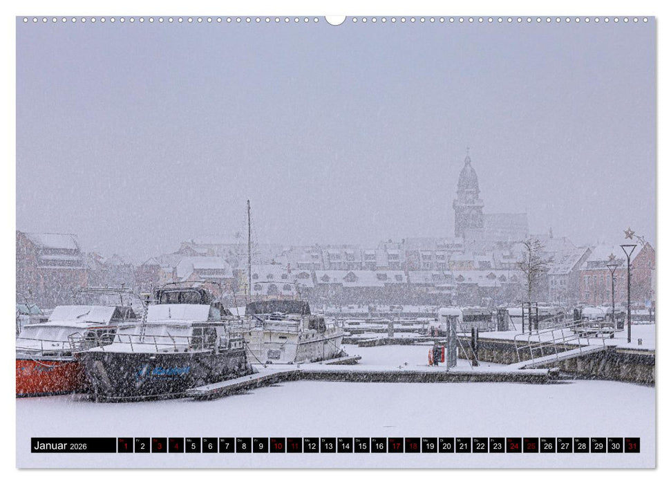Waren (Müritz) in der Mecklenburgischen Seenplatte (CALVENDO Wandkalender 2026)