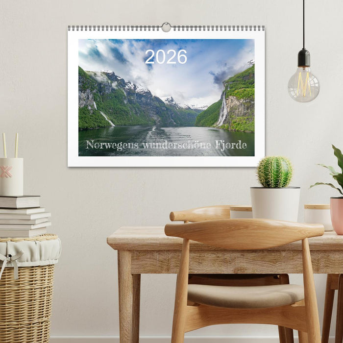 Norwegens wunderschöne Fjorde (CALVENDO Wandkalender 2026)
