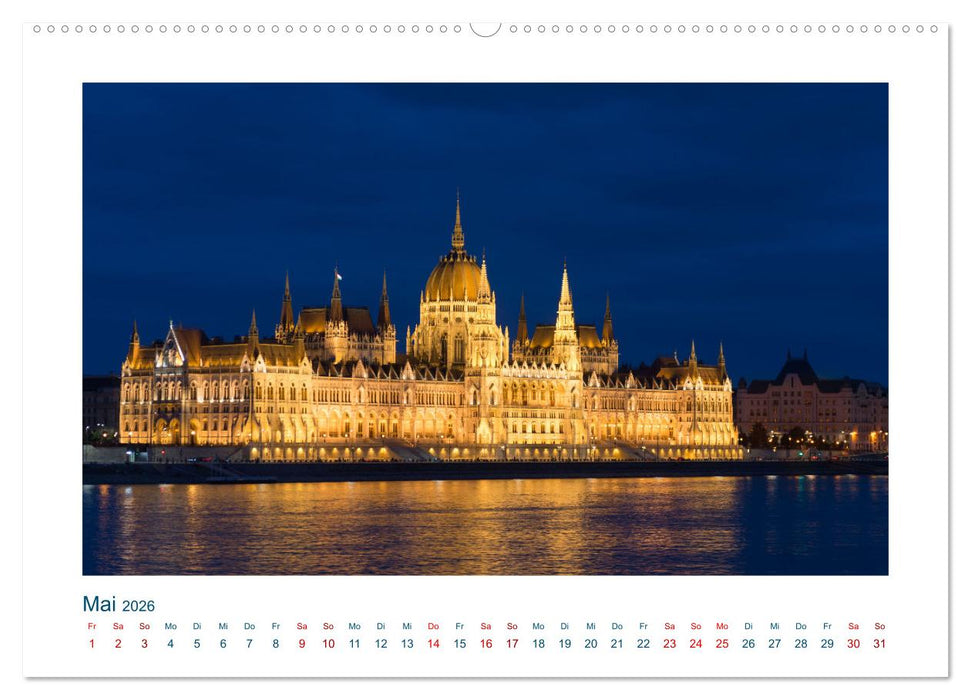 Budapest: zwischen Parlamentsgebäude und Burgpalast (CALVENDO Wandkalender 2026)
