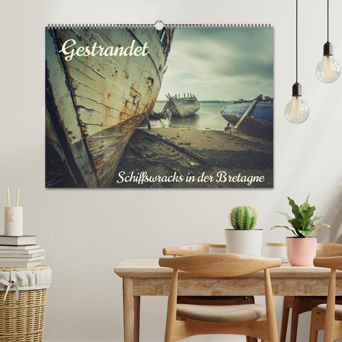 Gestrandet - Schiffswracks in der Bretagne (CALVENDO Wandkalender 2026)