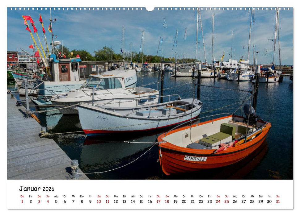 Der Hafen von Strande (CALVENDO Wandkalender 2026)
