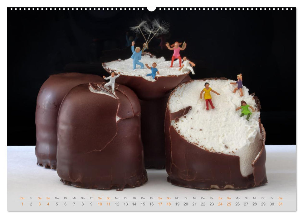 Höher, schneller, kleiner - Miniaturen in unserem Alltag (CALVENDO Wandkalender 2026)