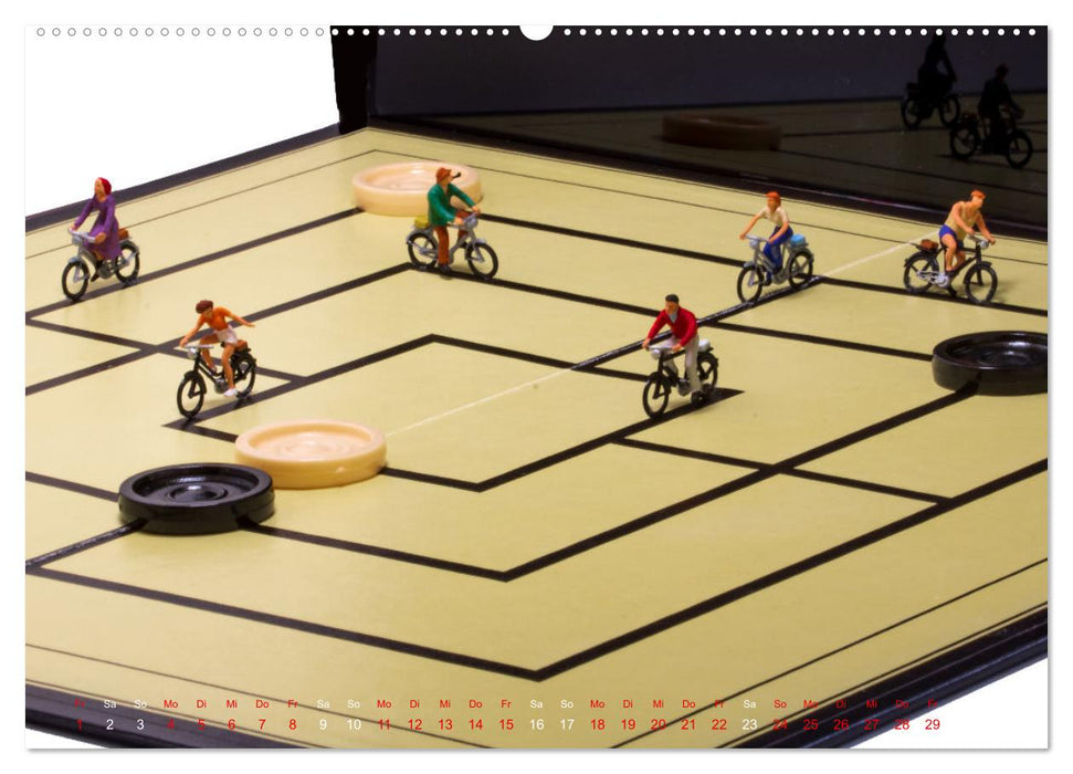 Höher, schneller, kleiner - Miniaturen in unserem Alltag (CALVENDO Wandkalender 2026)
