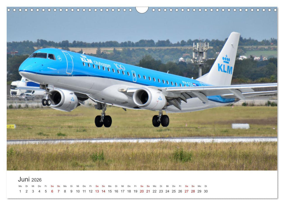 Ein Jahr am Flughafen Stuttgart (CALVENDO Wandkalender 2026)
