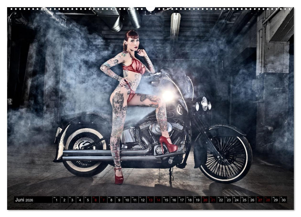Motorräder und Sexy Girls (CALVENDO Wandkalender 2026)