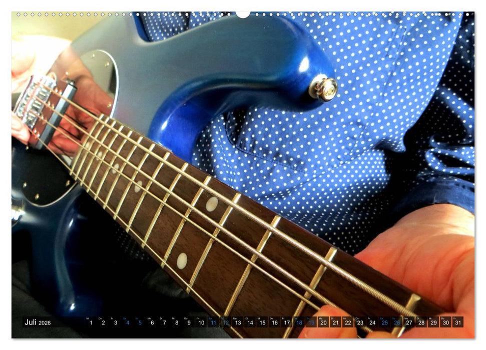 Bassgitarren in Szene gesetzt (CALVENDO Premium Wandkalender 2026)