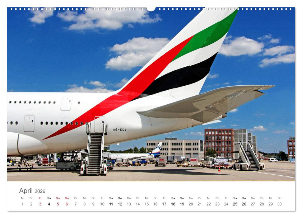 Große und kleine Flieger am Flughafen (CALVENDO Premium Wandkalender 2026)