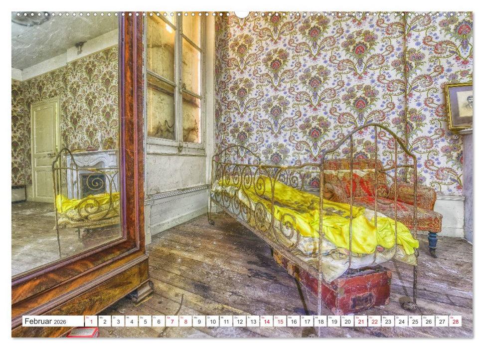 Lost Places - Verlassene Räume (CALVENDO Premium Wandkalender 2026)