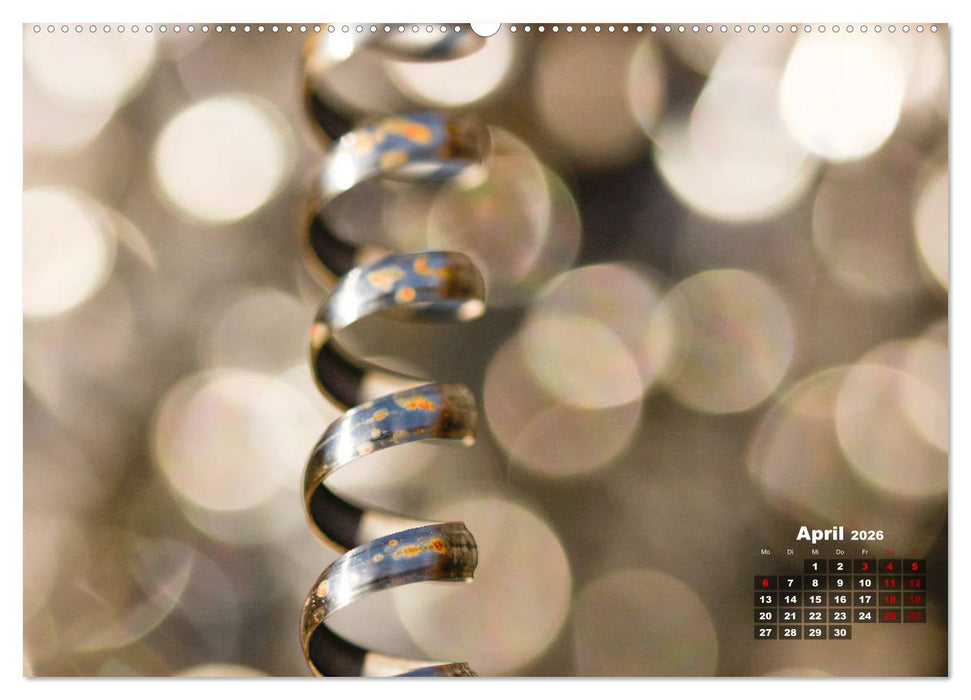 Metall - Schrott kunstvoll in Szene gesetzt (CALVENDO Wandkalender 2026)