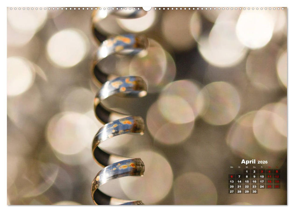 Metall - Schrott kunstvoll in Szene gesetzt (CALVENDO Wandkalender 2026)