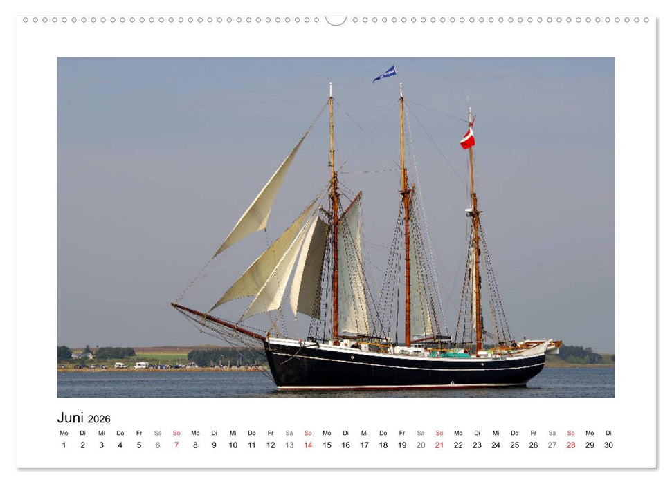 Segelschiffe auf dem Limfjord (CALVENDO Premium Wandkalender 2026)