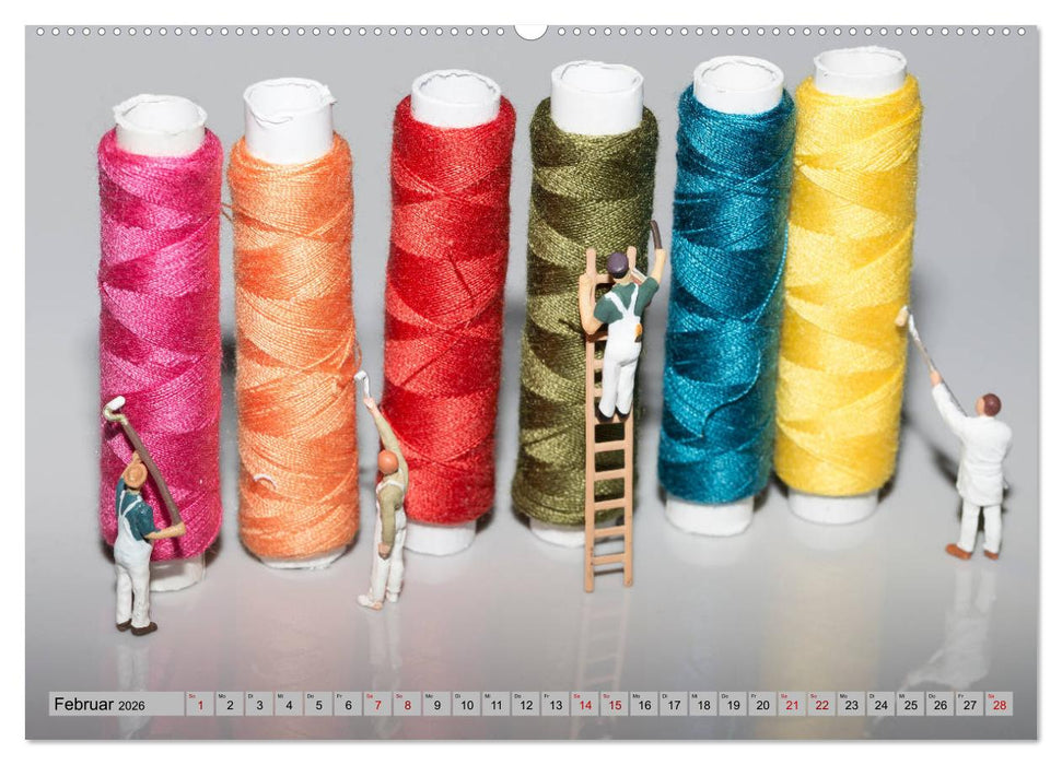 Miniaturwelten - Kleine Leute bei der Arbeit (CALVENDO Premium Wandkalender 2026)