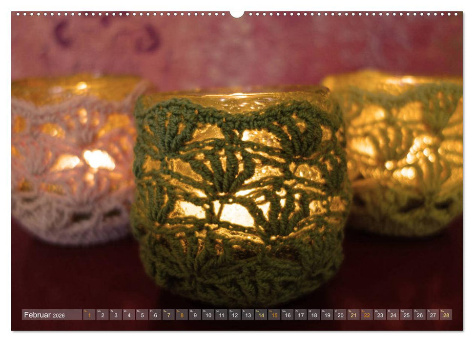 Häkelimpressionen - Gehäkelte Ideen für Haus und Garten (CALVENDO Premium Wandkalender 2026)