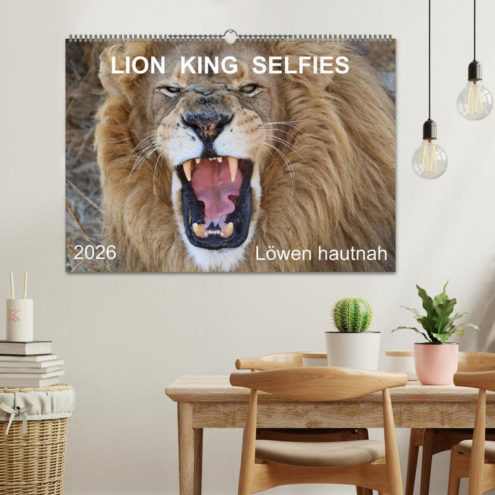 LION KING SELFIES Löwen hautnah (CALVENDO Wandkalender 2026)