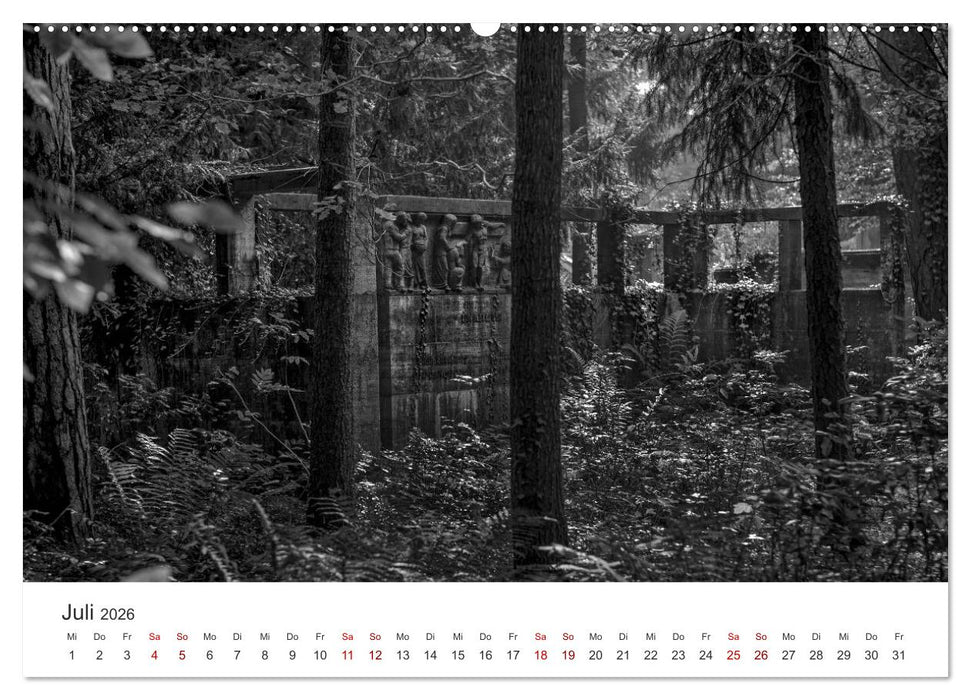 Wachgeküsst - Vom Zauber der Vergangenheit - Südwestkirchhof Stahnsdorf (CALVENDO Premium Wandkalender 2026)