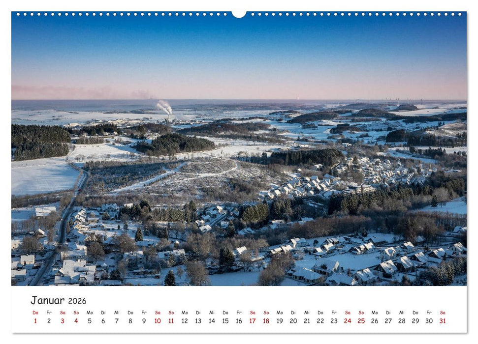 Das Sauerland bei Brilon aus der Vogelperspektive (CALVENDO Premium Wandkalender 2026)