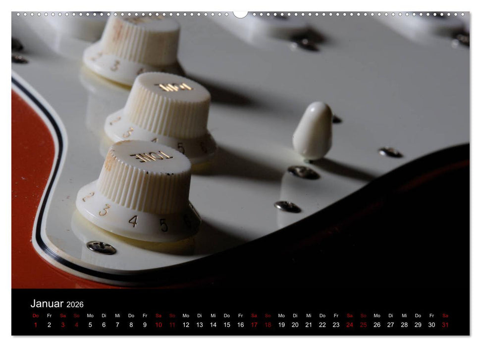 Feinheiten - Alte Gitarren im Detail (CALVENDO Premium Wandkalender 2026)