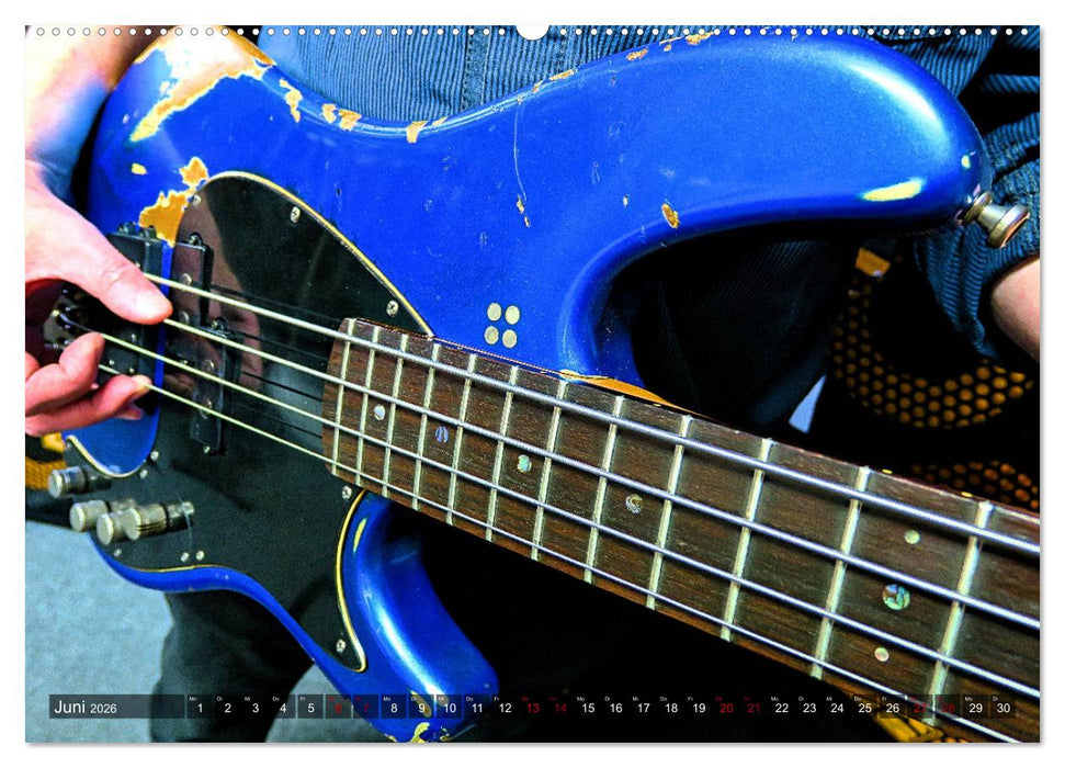 Vintage Gitarren in Szene gesetzt (CALVENDO Wandkalender 2026)