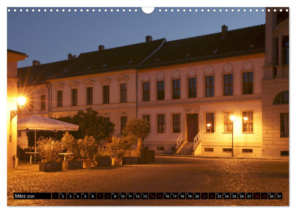 Potsdam zwischen Nacht und blauer Stunde (CALVENDO Wandkalender 2026)