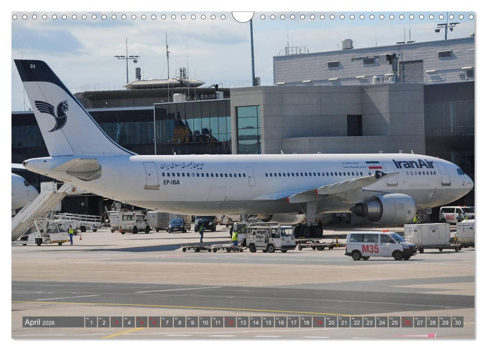 Flugzeuge zwischen Himmel und Erde (CALVENDO Wandkalender 2026)