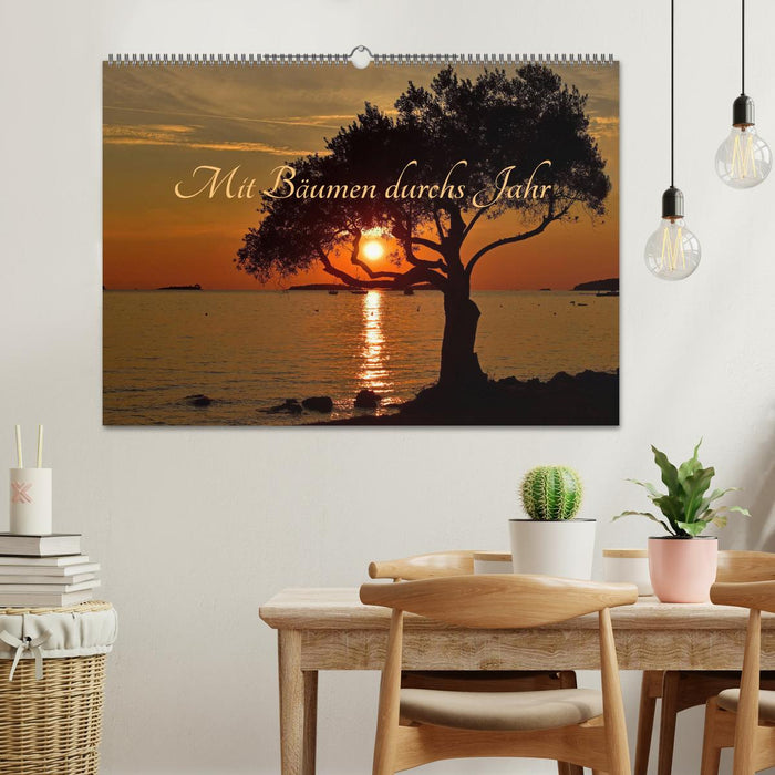 Mit Bäumen durchs Jahr (CALVENDO Wandkalender 2026)