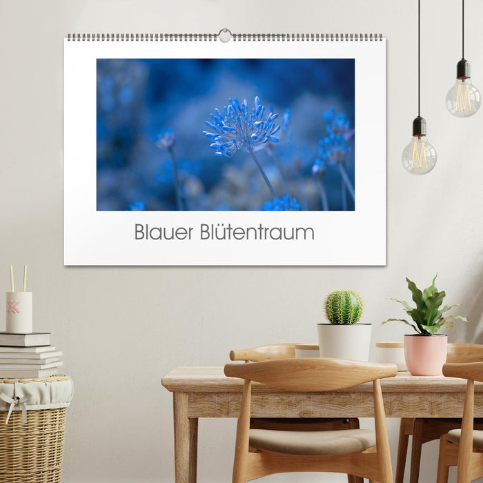 Blauer Blütentraum (CALVENDO Wandkalender 2026)