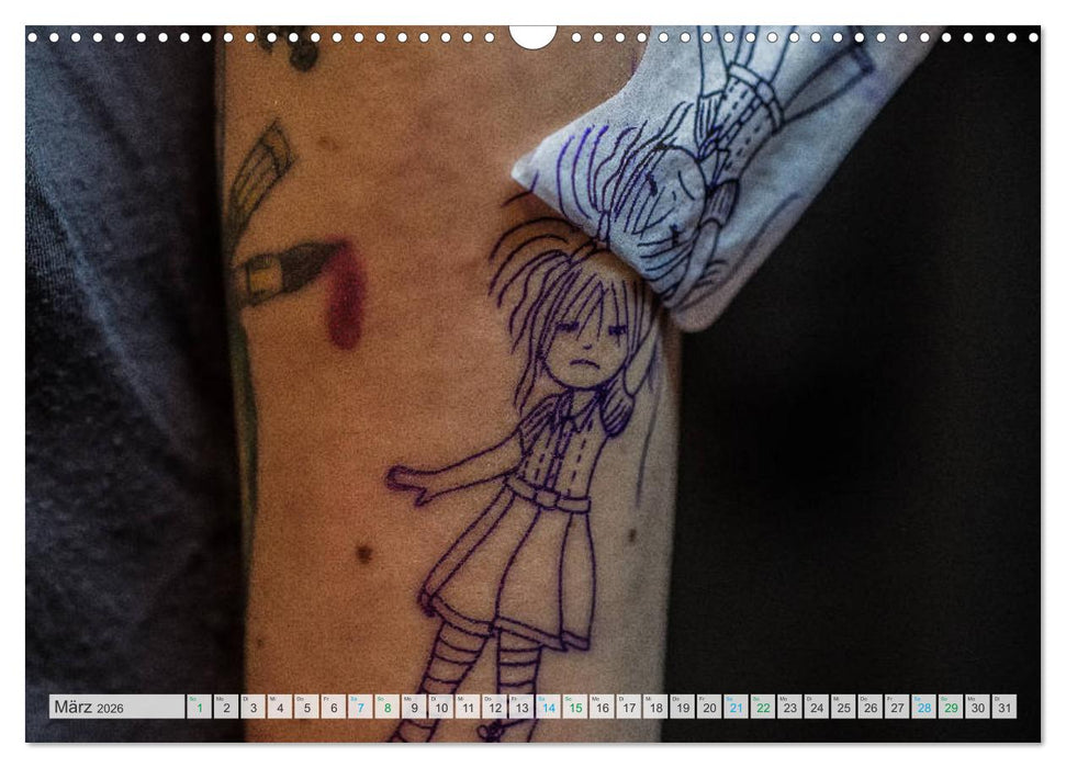 Beim Tätowierer (CALVENDO Wandkalender 2026)