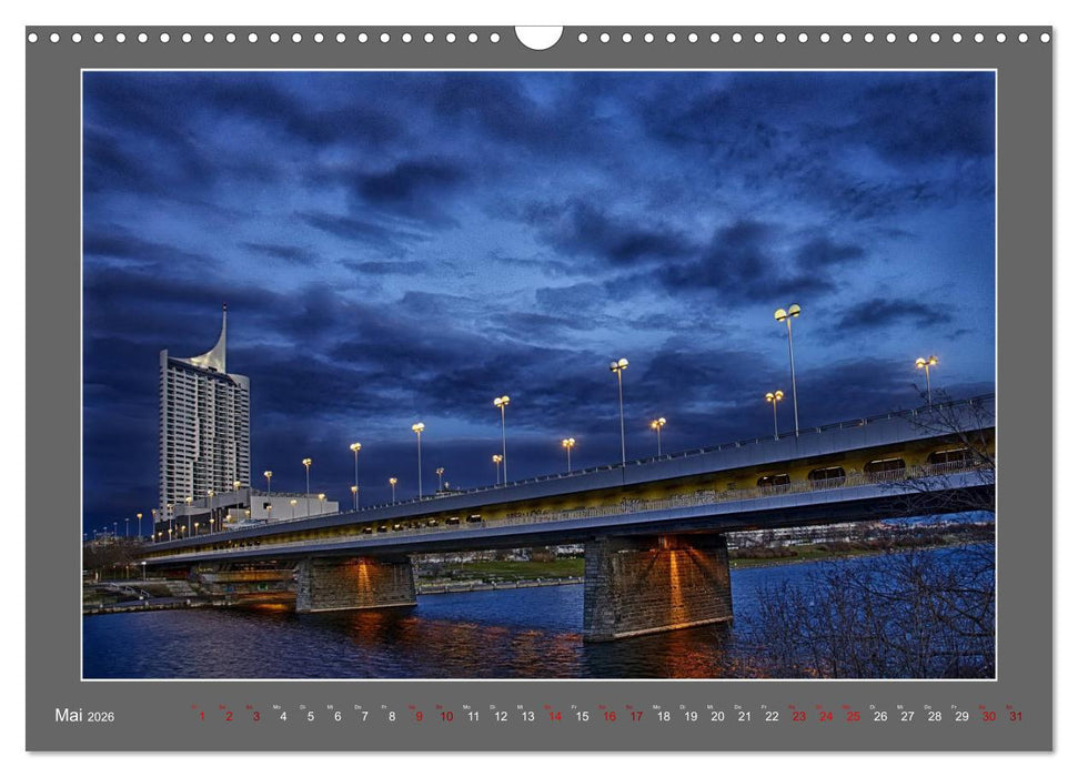 Großstadtabend - Die blaue Stunde in Wien (CALVENDO Wandkalender 2026)